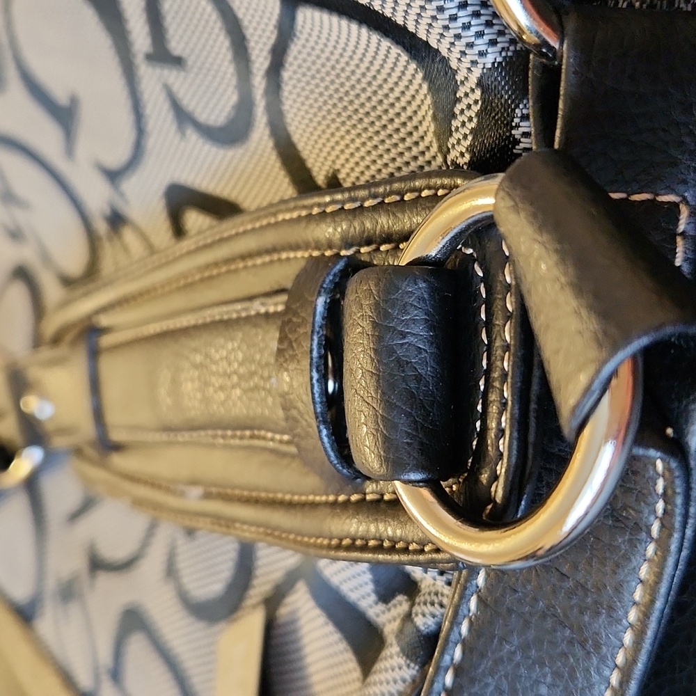 JC FASHION NWOT Shoulder Purse - Picture 2 of 4